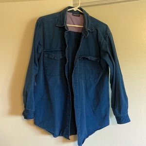 Men’s vintage Patagonia button down. Size medium. 100% cotton.